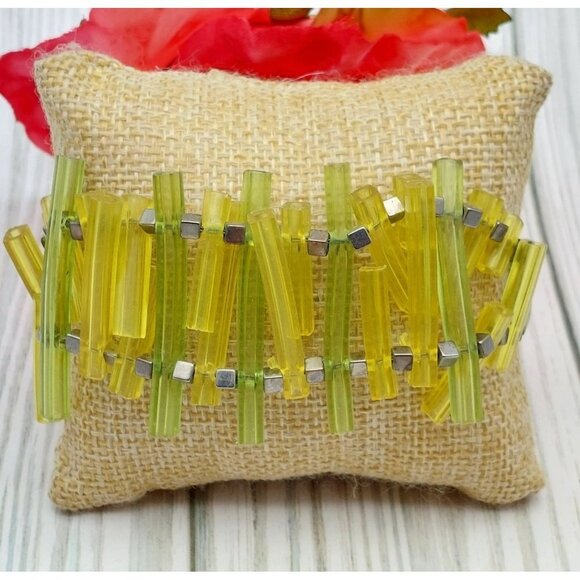 Coccinelle Silver Tone & Green Plastic Modern Art to Wear Bracelet 8" - Picture 1 of 11